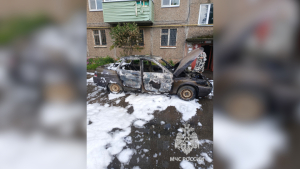 АВТОМОБИЛЬ СГОРЕЛ НА ГЛАЗАХ У ВЛАДЕЛЬЦА